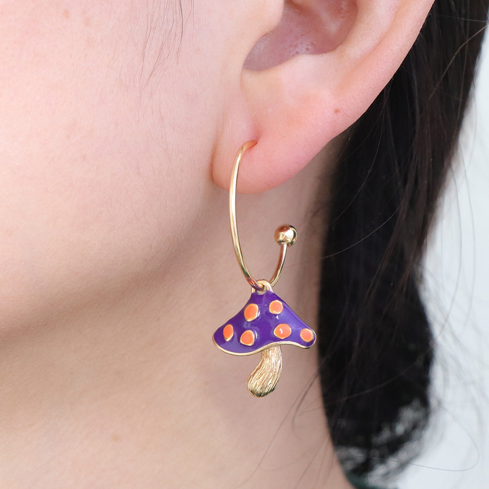 Grace1451 Mushroom C-shaped earrings Hand-painted enamel - Grace1451 Enamel Jewellery